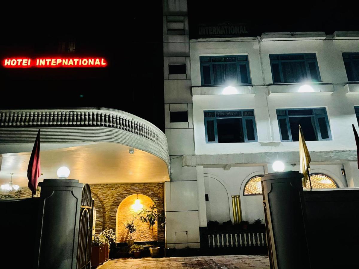 Hotel International Srinagar Exterior photo